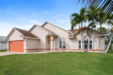 1721 SW WHIPPLE AVE Port St. Lucie, FL 34953